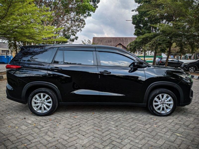 Bali: Luxury Private Car Charter With Experienced Driver - Key Points