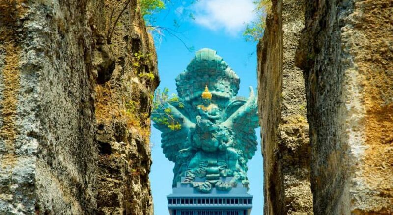 Bali: Melasti Beach, GWK Cultural park, Kecak, Turtle Island - Key Points