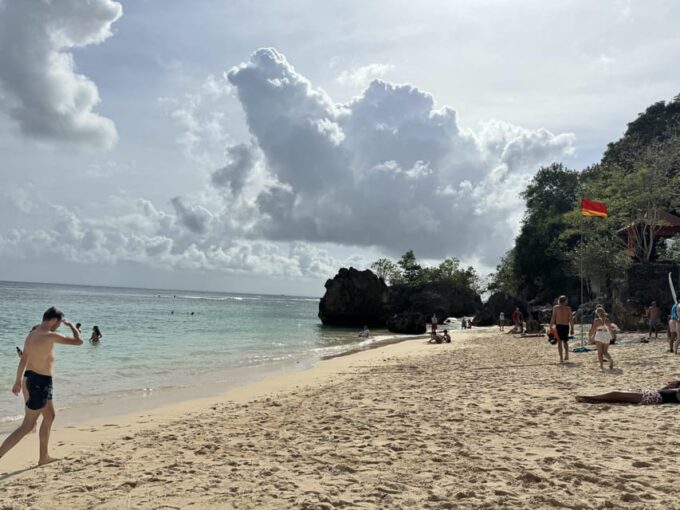 Bali: Melasti Kecak Dance, Padang Beach & Jimbaran Bay Tour - Tour Features