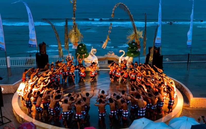Bali: Melasti Sunset Kecak Dance Show & Jimbaran Bay - Kecak Dance Show Details