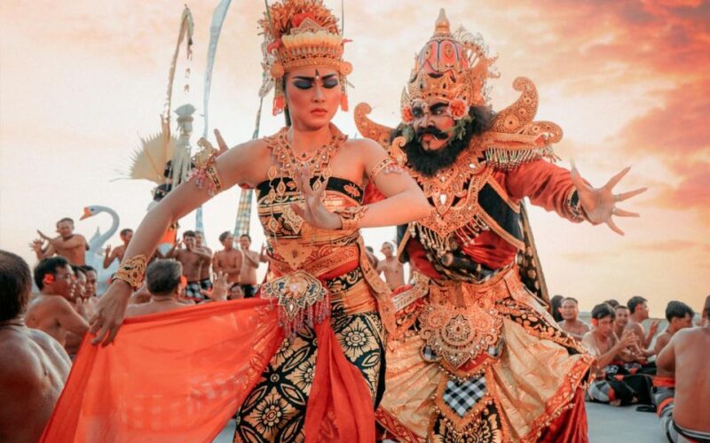 Bali: Melasti Sunset Kecak Dance Show & Jimbaran Bay - Dinner Experience