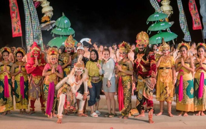 Bali: Melasti Sunset Kecak Dance Show & Jimbaran Bay - Visitor Feedback