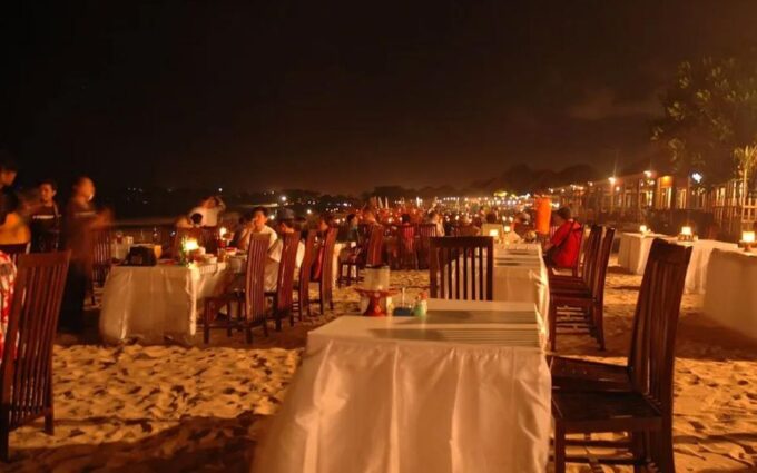 Bali: Melasti Sunset Kecak Dance Show & Jimbaran Bay - Getting to Melasti Beach