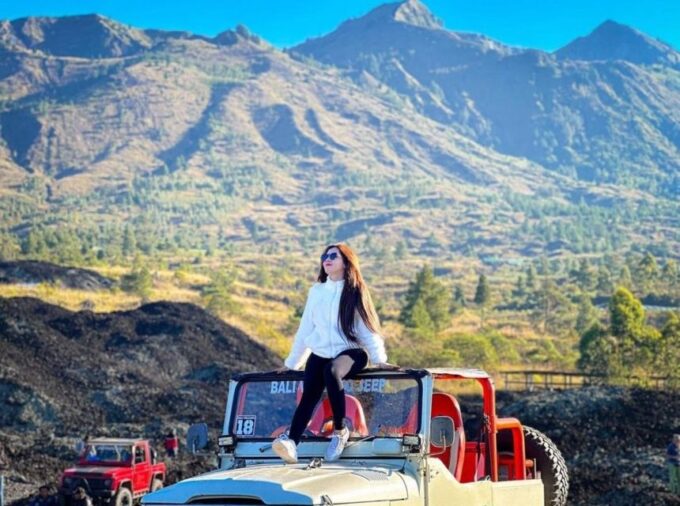 Bali: Mount Batur 4WD Jeep Sunrise & Hot Spring Optional - Exploring Mount Batur