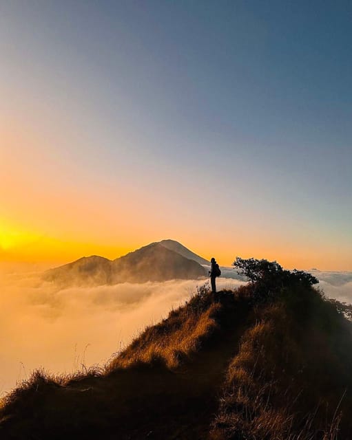 Bali: Mount Batur Hike and Breakfast With Hot Spring Option - Pickup and Meet Guide