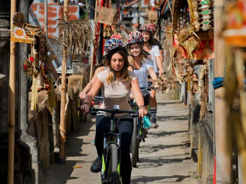 Bali: Mount Batur Mountain Biking Adventure With Lunch - Key Points