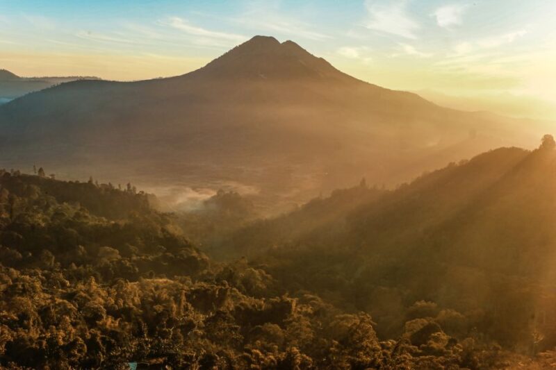 Bali: Mount Batur Sunrise Trek With Guide and Breakfast - Included in the Tour