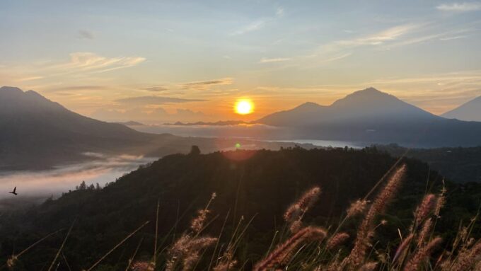 Bali: Mount Batur Sunrise Trekking Tour With Breakfast - Customer Reviews