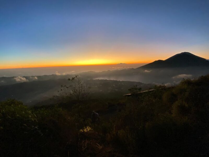 Bali: Mount Batur Volcano Hike With Local Mountain Guide - Experience Highlights