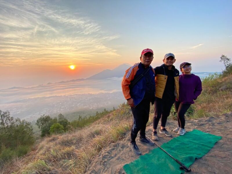 Bali: Mount Batur Volcano Hike With Local Mountain Guide - Itinerary Breakdown