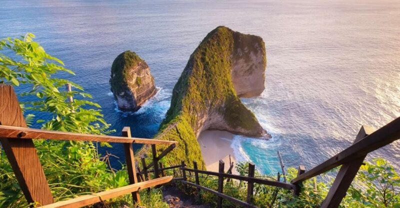 Bali: Nusa Penida Day Tour With Snorkeling, Pickup, & Lunch - Snorkeling and Sightseeing Experience