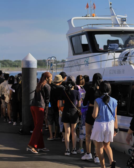 Bali: One Way Fast Boat to Nusa Penida From Sanur - Amenities and Services Provided