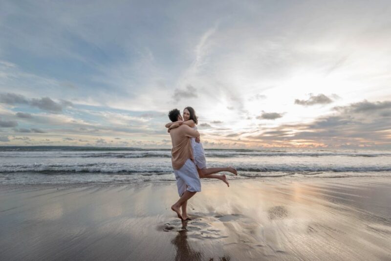 Bali: Photo Shoot With a Private Vacation Photographer - Photographer and Photography Style