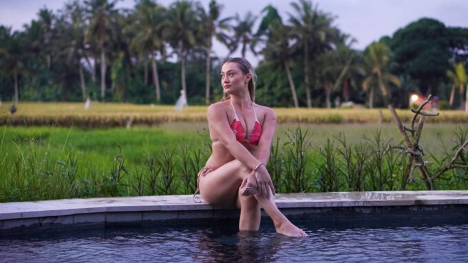 Bali : Photoshoot at the Villa for Two Hours - Pricing and Cancellation