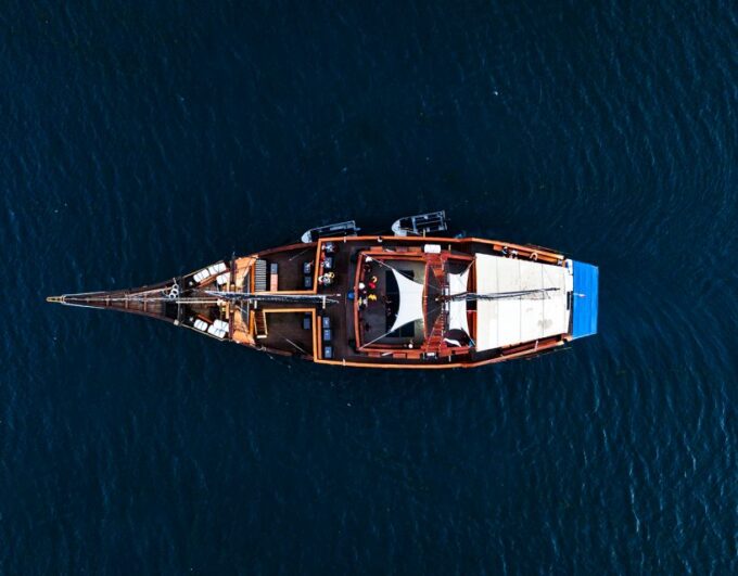 Bali: Pirate Dinner Cruise With Shows, Games, and Music - Accessory Souvenir