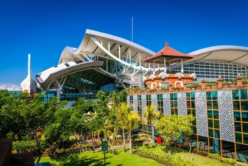 Bali: Private Airport Transfer - Vehicle and Driver Details