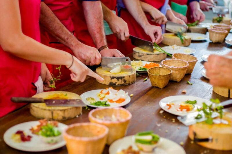 Bali: Private Balinese Cooking Class in a Family Home - Key Points
