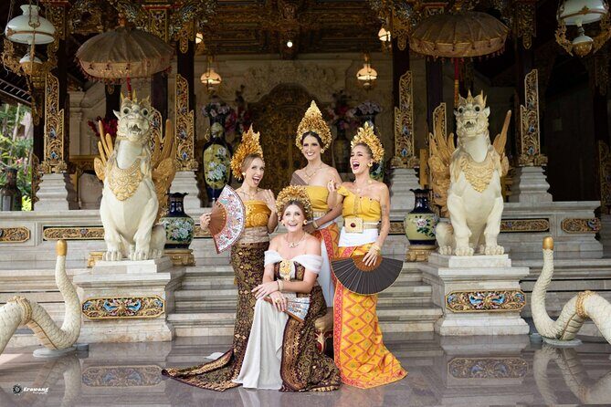 Bali Professional Photoshoot in Traditional Dress Outfit - Key Points