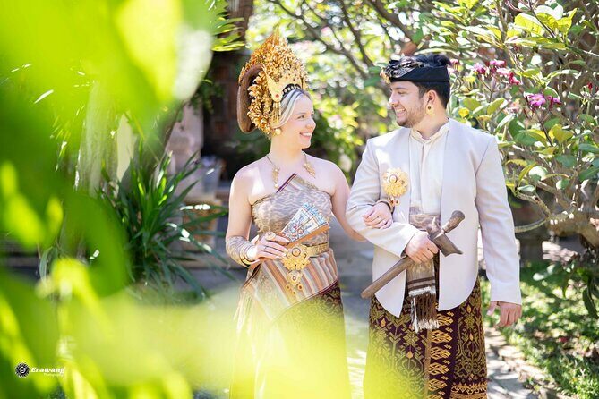 Bali Professional Photoshoot in Traditional Dress Outfit - FAQs
