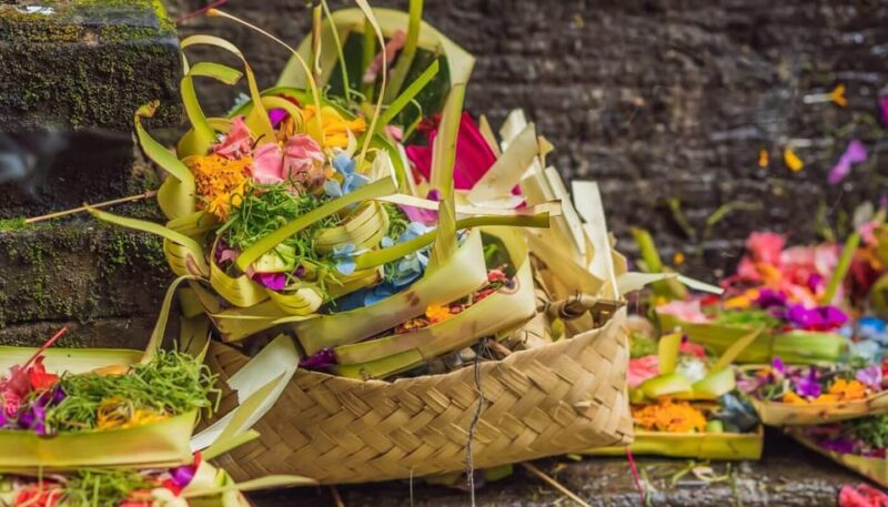 Bali : Purification at the Holy Water Temple & Waterfall - Purification Ceremony