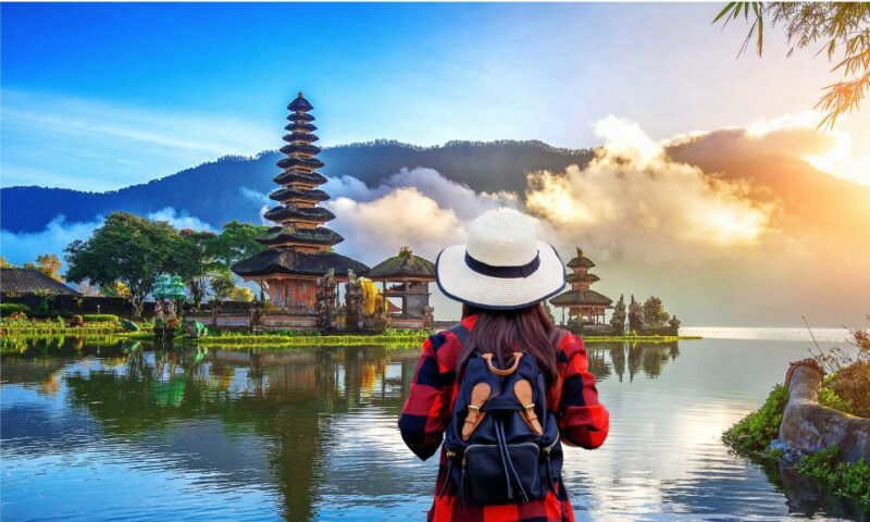 Bali: Secret Garden, Ulun Danu Temple and Waterfall Tour - Secret Garden
