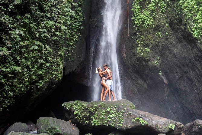 Bali Secret Waterfall Tour - Private and All-Inclusive - Enjoying the Balinese Lunch