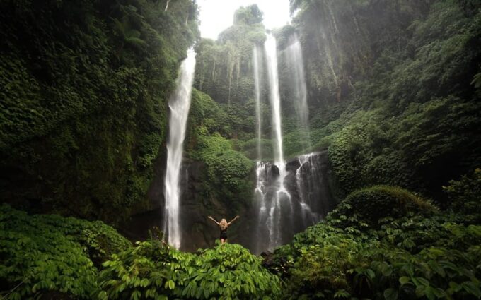 Bali: Sekumpul Waterfall, Ulun Danu Temple, Wanagiri Hills - Ulun Danu Temple