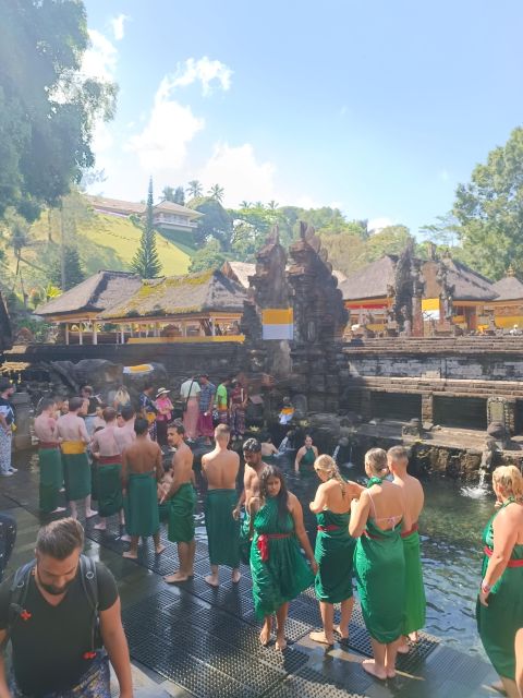 Bali: Several Iconic Places In Bali That Must Be Visited - Monkey Forest