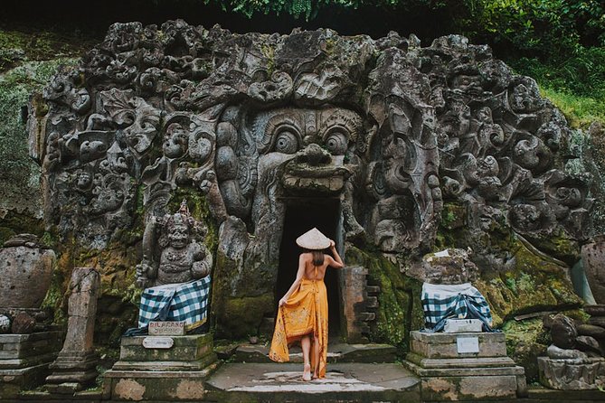 Bali Sightseeing Tours and Tegenungan Waterfall - Health and Accessibility