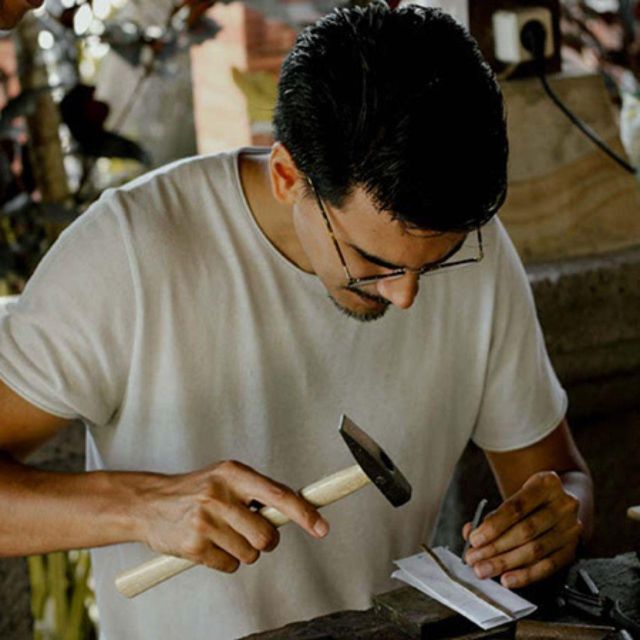 Bali Silver Class Experience and Complimentary 7 Grams - Crafting Process