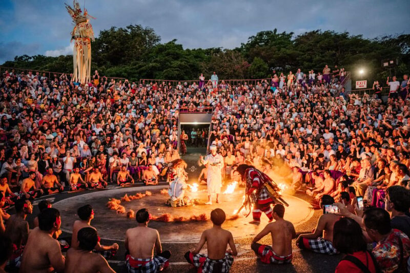 Bali: Skip-the-Line Uluwatu Kecak Dance & Suluban Beach Tour - Itinerary Highlights