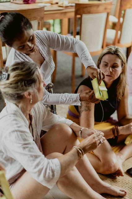 Bali: Soul Detox Authentic Ubud Balinese Wellness + Lunch - Canang Sari Making