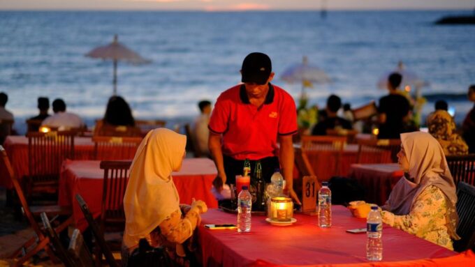 Bali: South Bali Adventure. Beach Club, Sunset Dinner & More - What to Bring