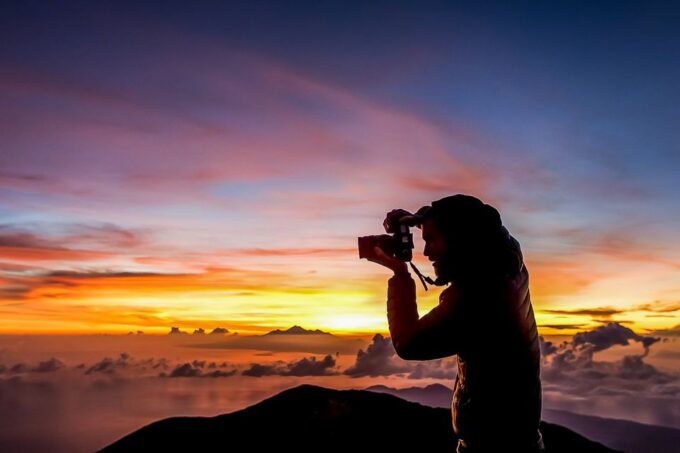Bali: Sunrise Mount Batur Hike With Breakfast - Panoramic Summit Views