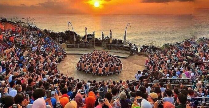 Bali: Sunset Uluwatu and Fire Kecak Dance - Recap