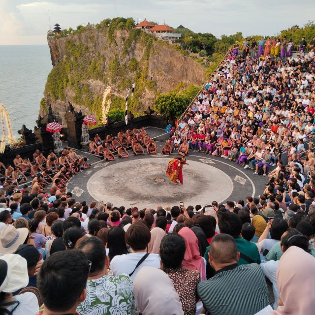 Bali Sunset: Uluwatu Kecak Dance With Return Transfer - Temple Exploration