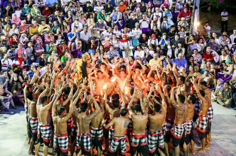 Bali Sunset: Uluwatu Temple, Kecak Dance and Jimbaran Bay - Who Should Consider This Tour?