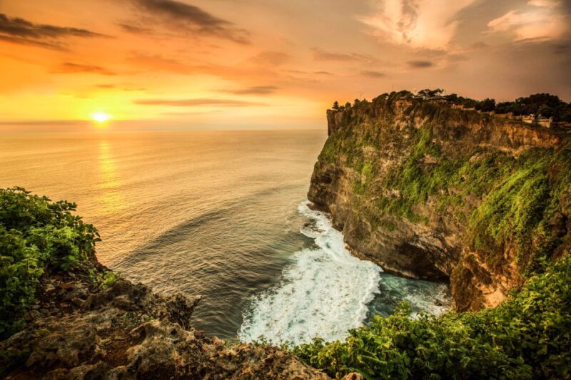 Bali Sunset: Uluwatu Temple, Kecak Dance and Jimbaran Bay - Itinerary Highlights