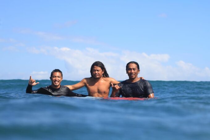 Bali Surf Trip: Surf Balis Best Surf Spots - Language of Instruction