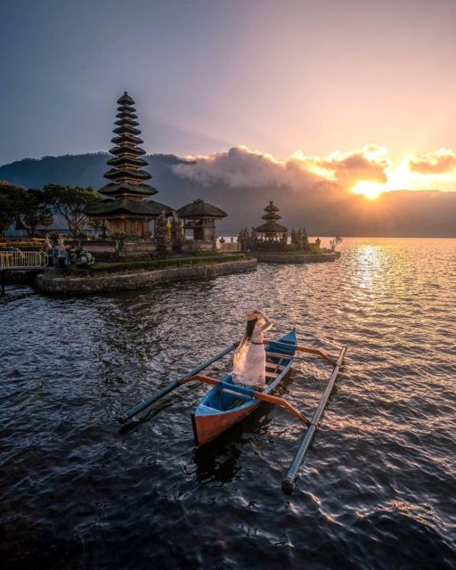 Bali: Swim With Dolphins, Ulundanu Bratan & Scenic Waterfall - Swim With Dolphins Experience