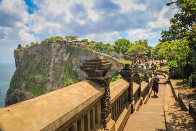Bali : Tanah Lot, Padang-Padang & Sunset Uluwatu Temple - Frequently Asked Questions