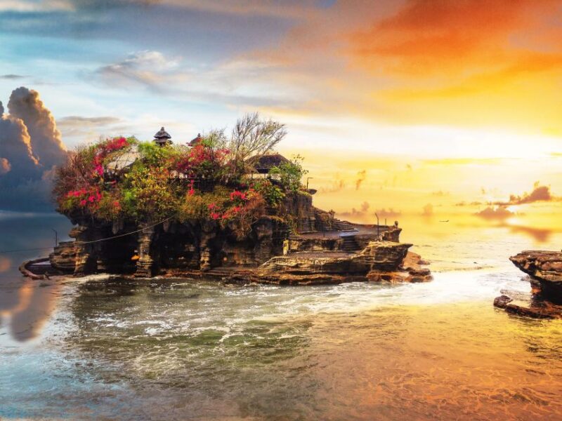 Bali: Tanah Lot Temple Guided Tour - Sunset Views and Photography