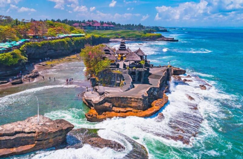 Bali : Tanah Lot Temple Tour With Sunset Dinner - Tanah Lot Temple