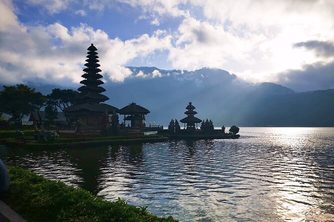 Bali Tanah Lot, Ulun Danu Beratan & Jatiluwih Rice Terrace - Tanah Lot Temple