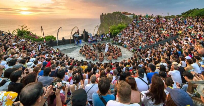 Bali: Tanah Lot,Uluwatu & Kecak Fire Dance With Sunset - Local Restaurant