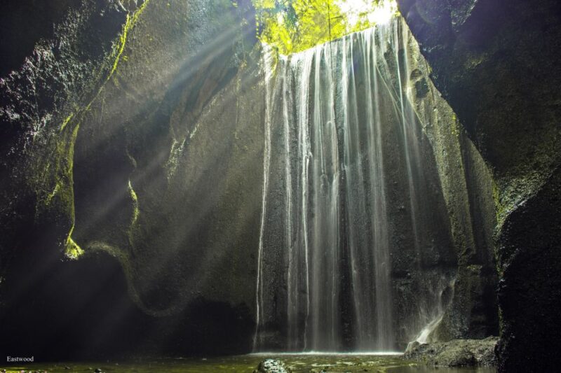 Bali: Tirta Gangga, Taman Ujung and Cepung Waterfall Trip - Visit Tirta Gangga