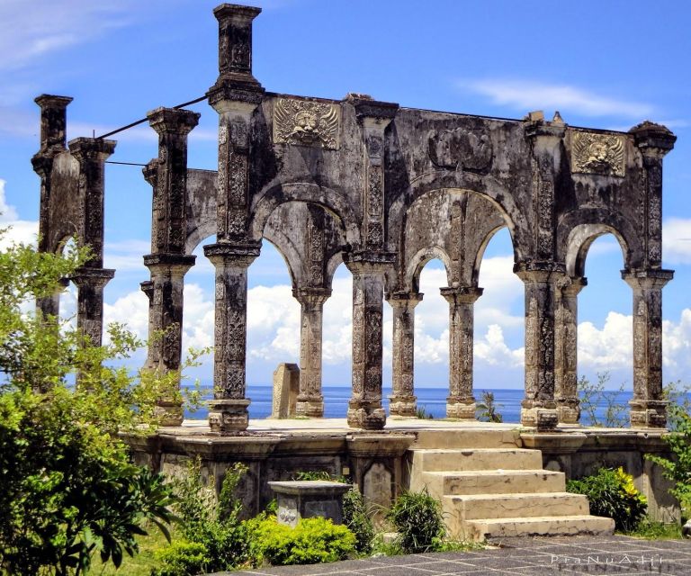 Bali: Tirta Gangga, Taman Ujung and Cepung Waterfall Trip - Private Group Option