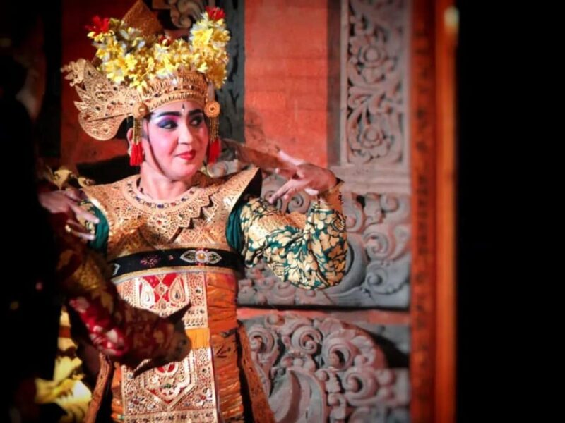 Bali: Traditional Legong and Barong Dance in Ubud - Experience Highlights