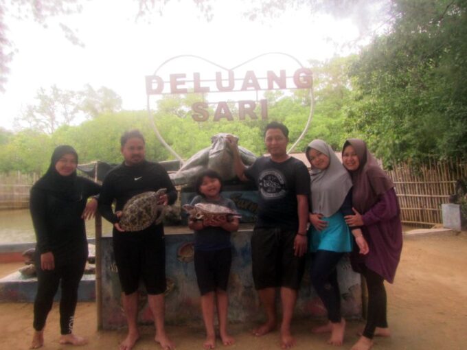 Bali: Turtle Island Glass-Bottom Boat Tour - Frequently Asked Questions