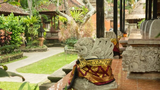Bali: Ubud Monkey Forest Private Tour, Luxury Car - Ubud Palace